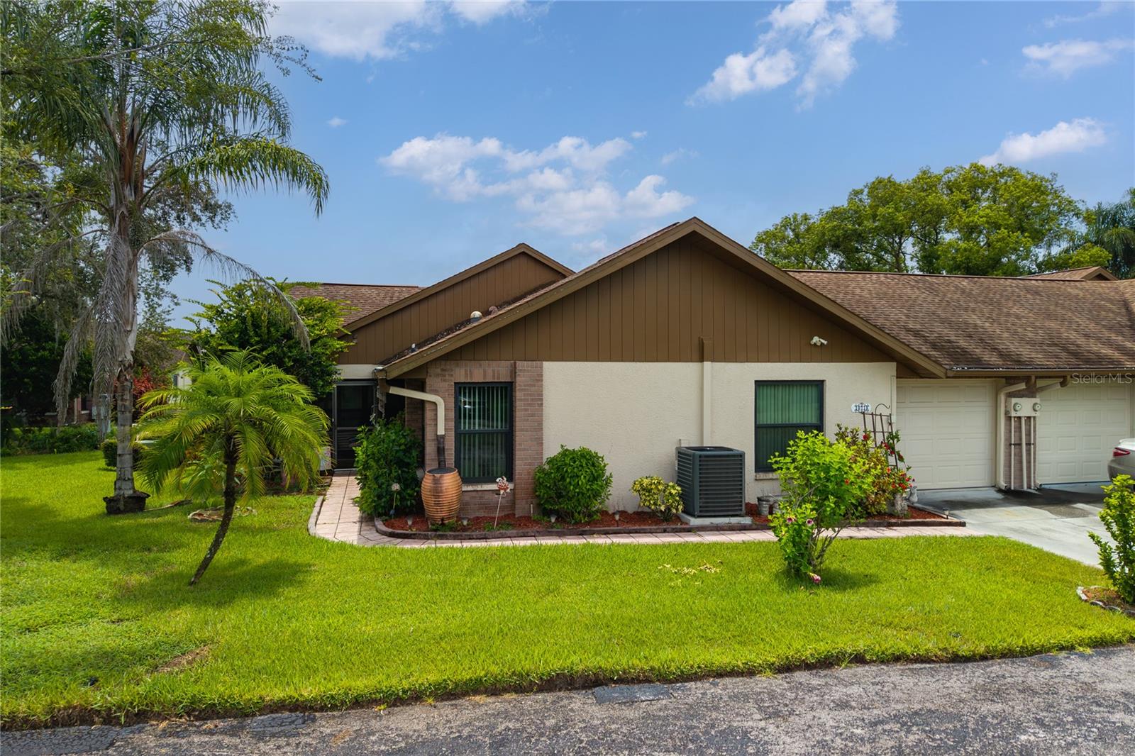 Image 2 of 26 For 10718 Fiddlesticks Court