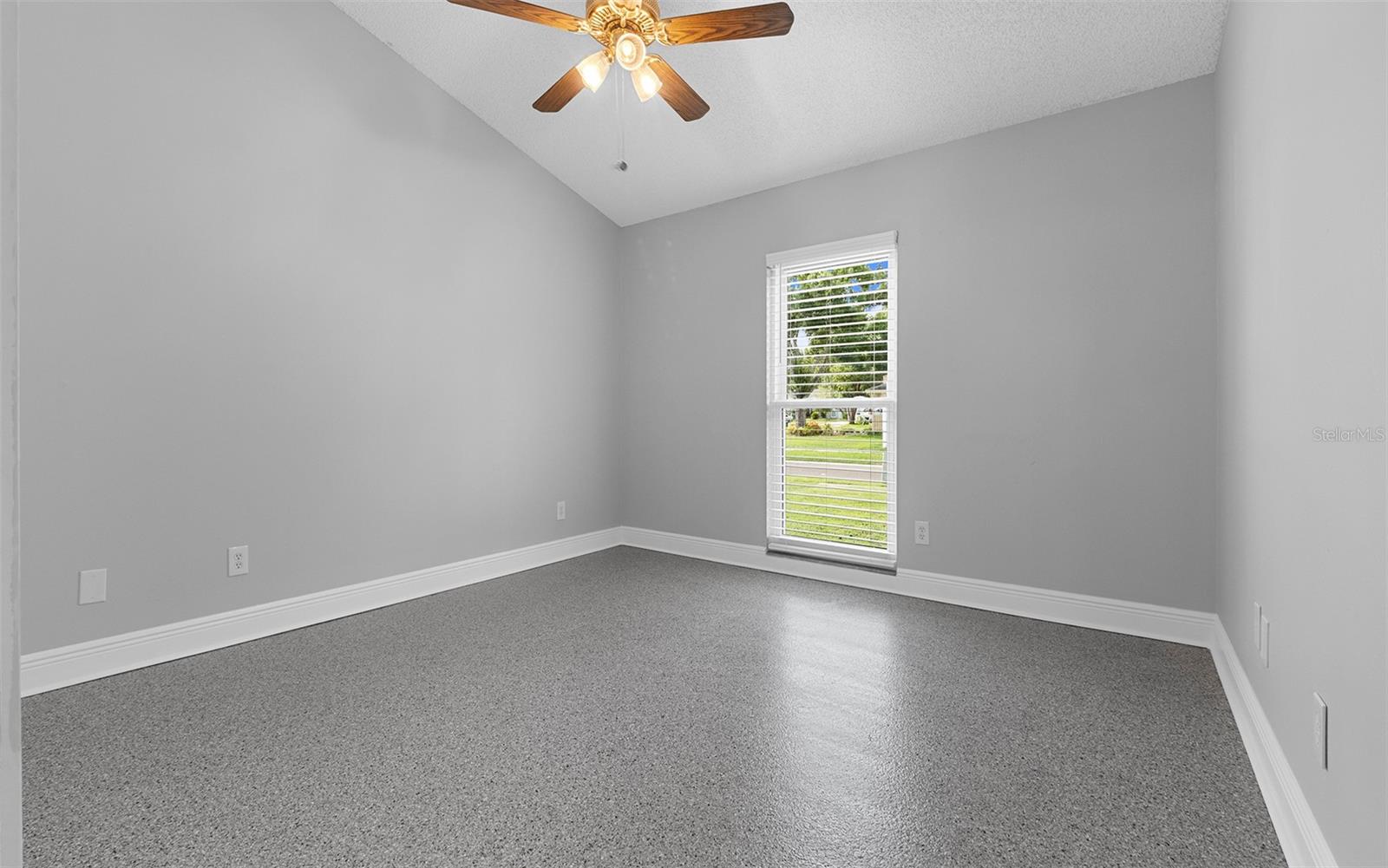 Image 12 of 30 For 1651 Palm Leaf Drive