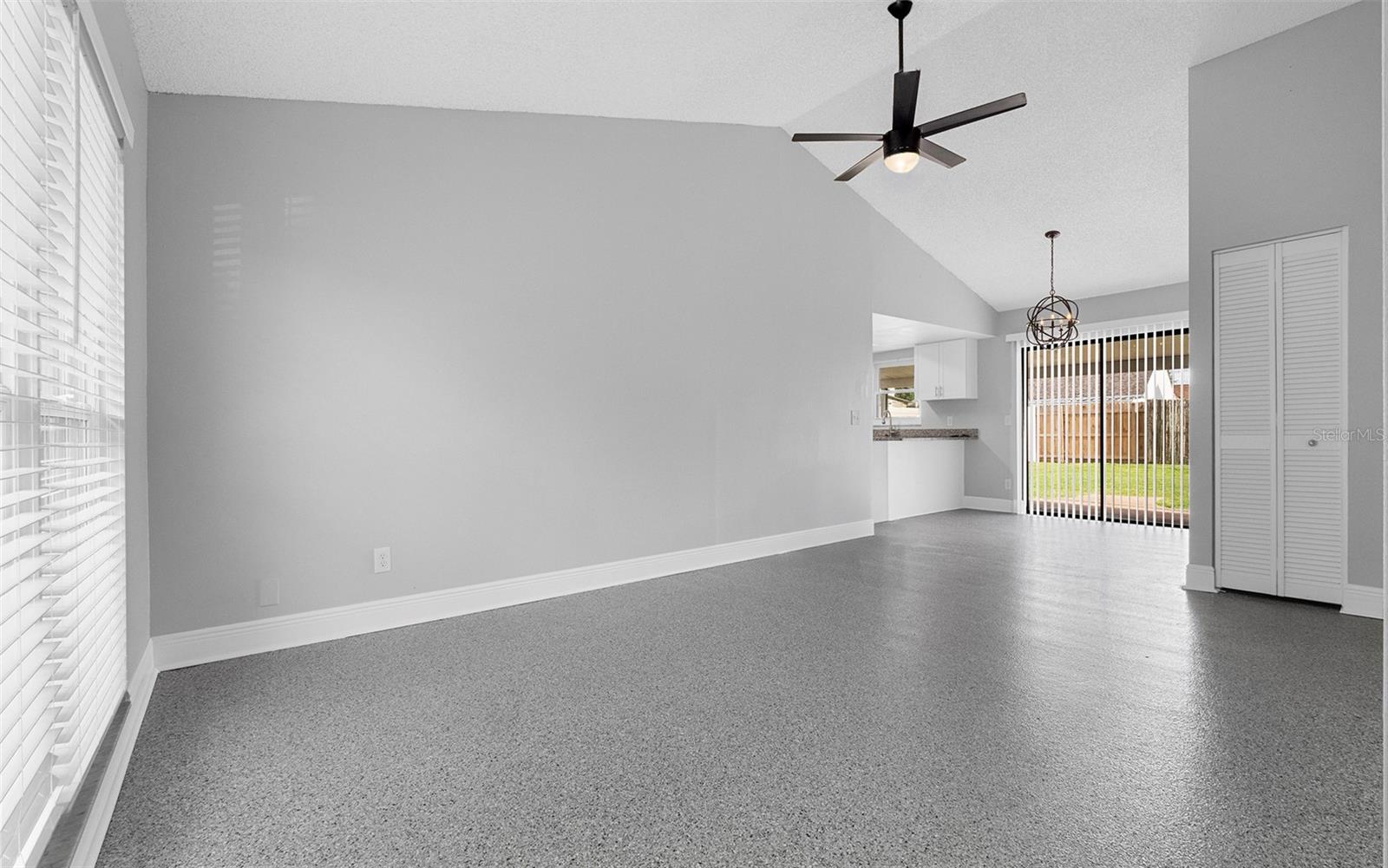 Image 4 of 30 For 1651 Palm Leaf Drive