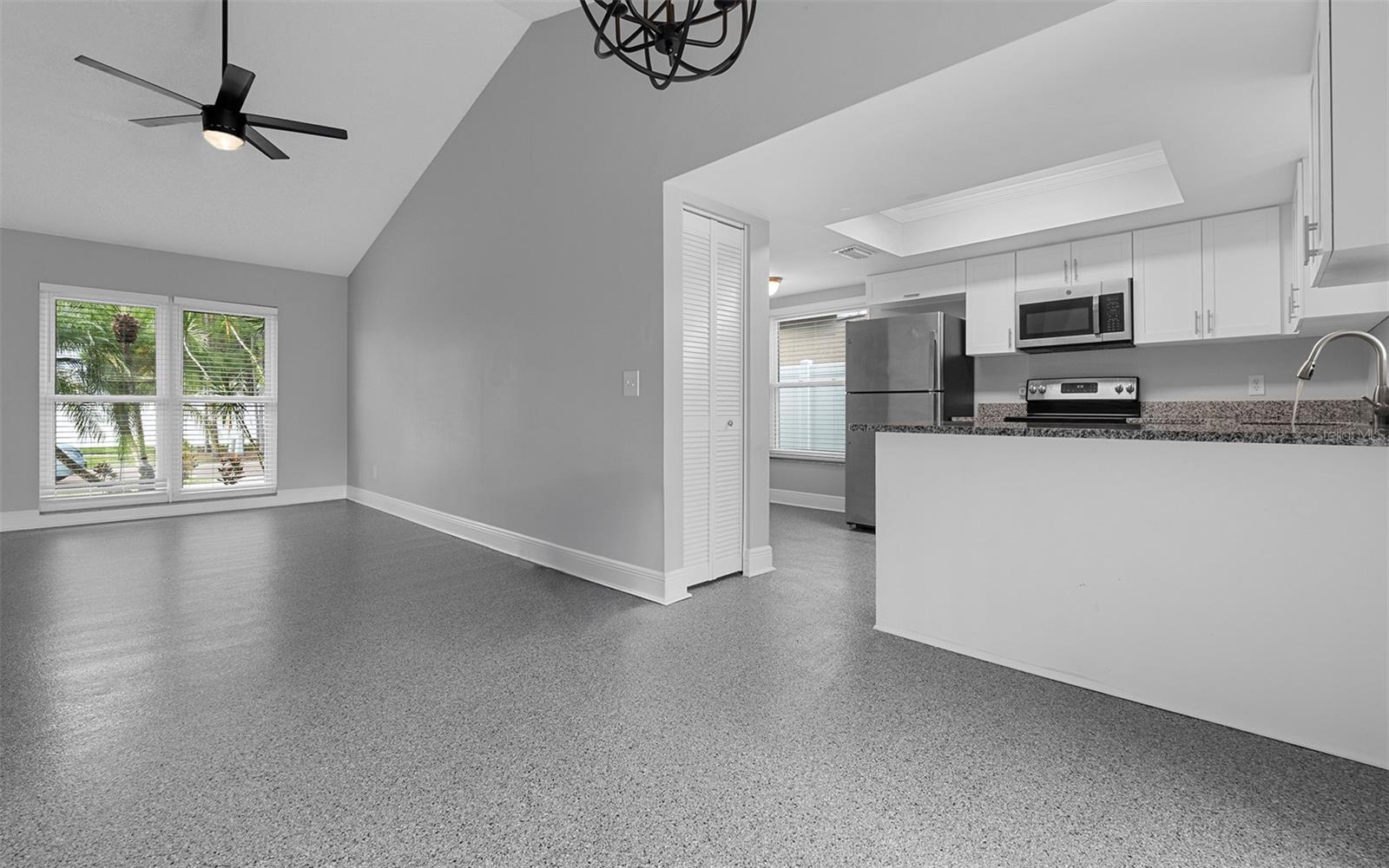 Image 6 of 30 For 1651 Palm Leaf Drive