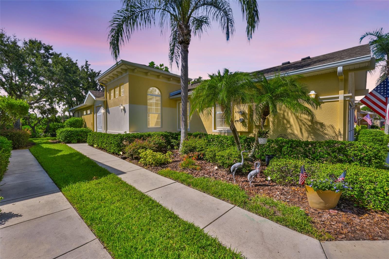 Details for 2044 Sifield Greens Way, SUN CITY CENTER, FL 33573