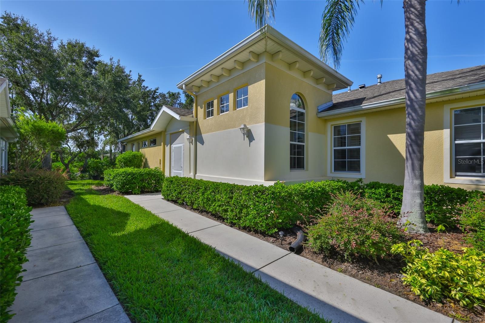 Image 38 of 63 For 2044 Sifield Greens Way