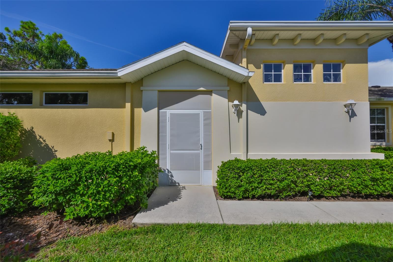 Image 40 of 63 For 2044 Sifield Greens Way