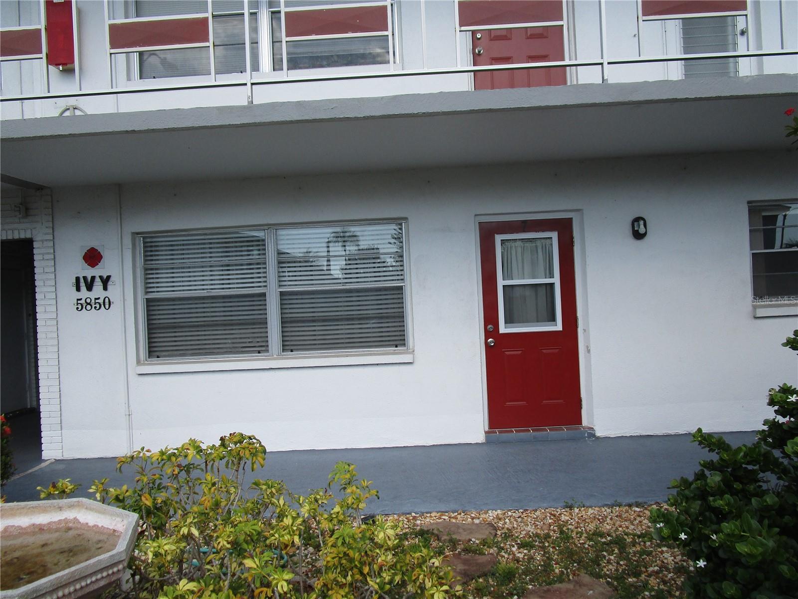 Image 17 of 33 For 5850 18th Street N 7