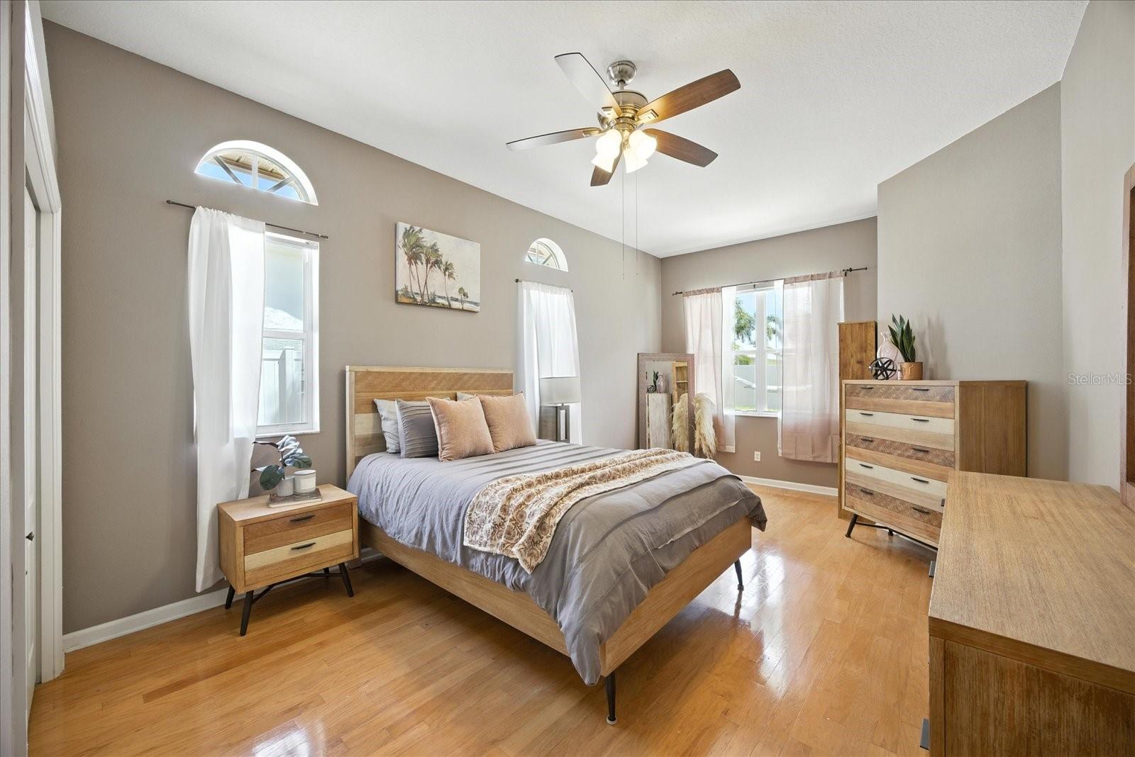 Image 11 of 45 For 10751 57th Street N