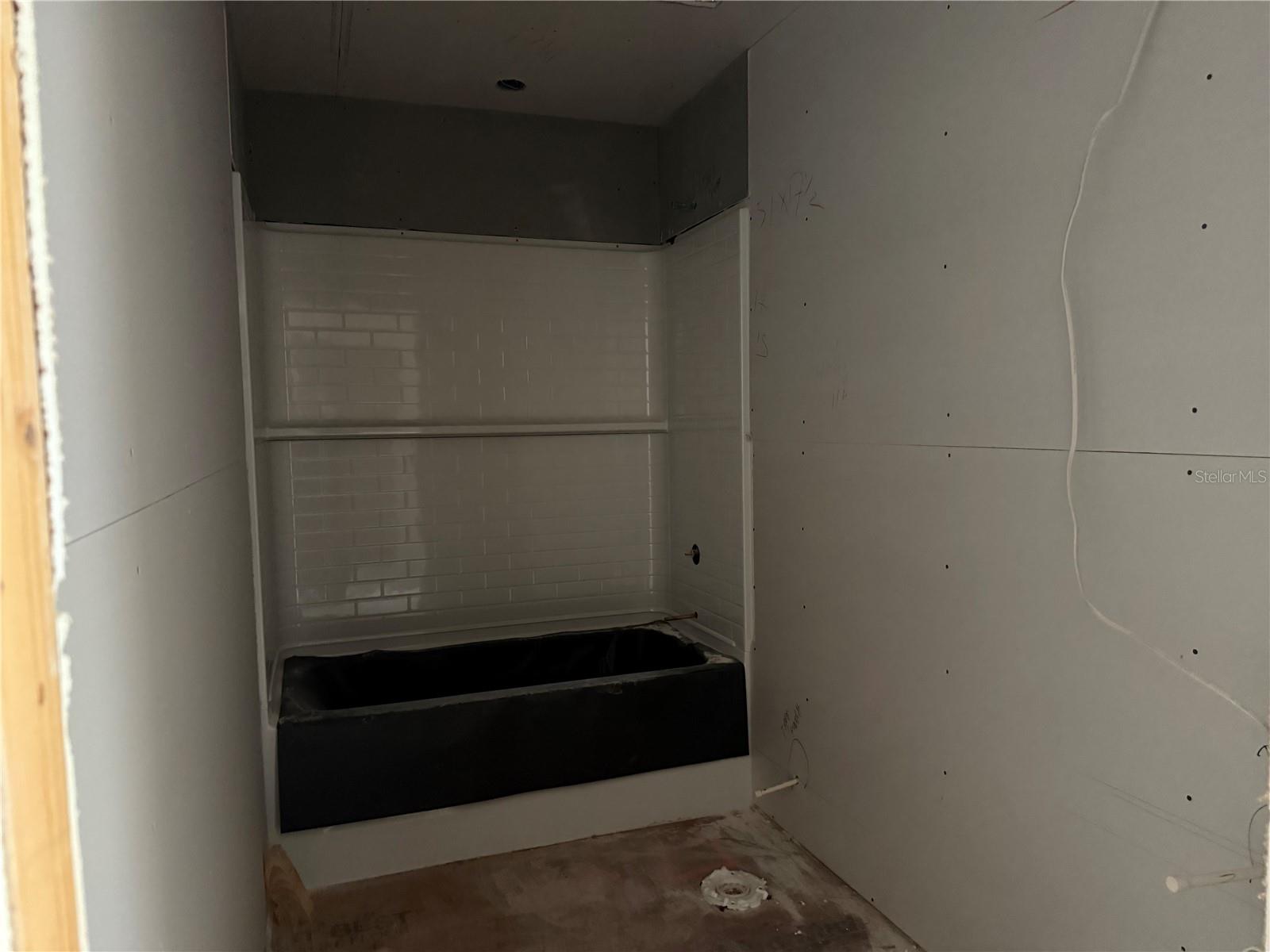 Image 34 of 44 For 7643 Deer Valley Circle