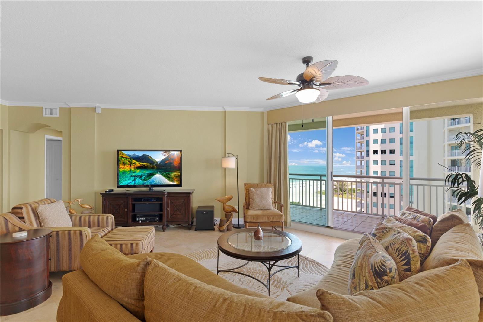 Image 7 of 32 For 1180 Gulf Boulevard 1506