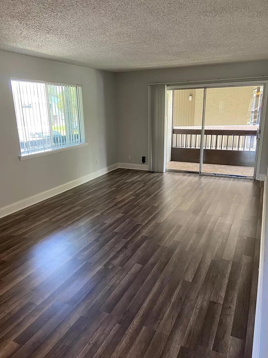 Image 6 of 8 For 6308 Newtown Circle 8b1