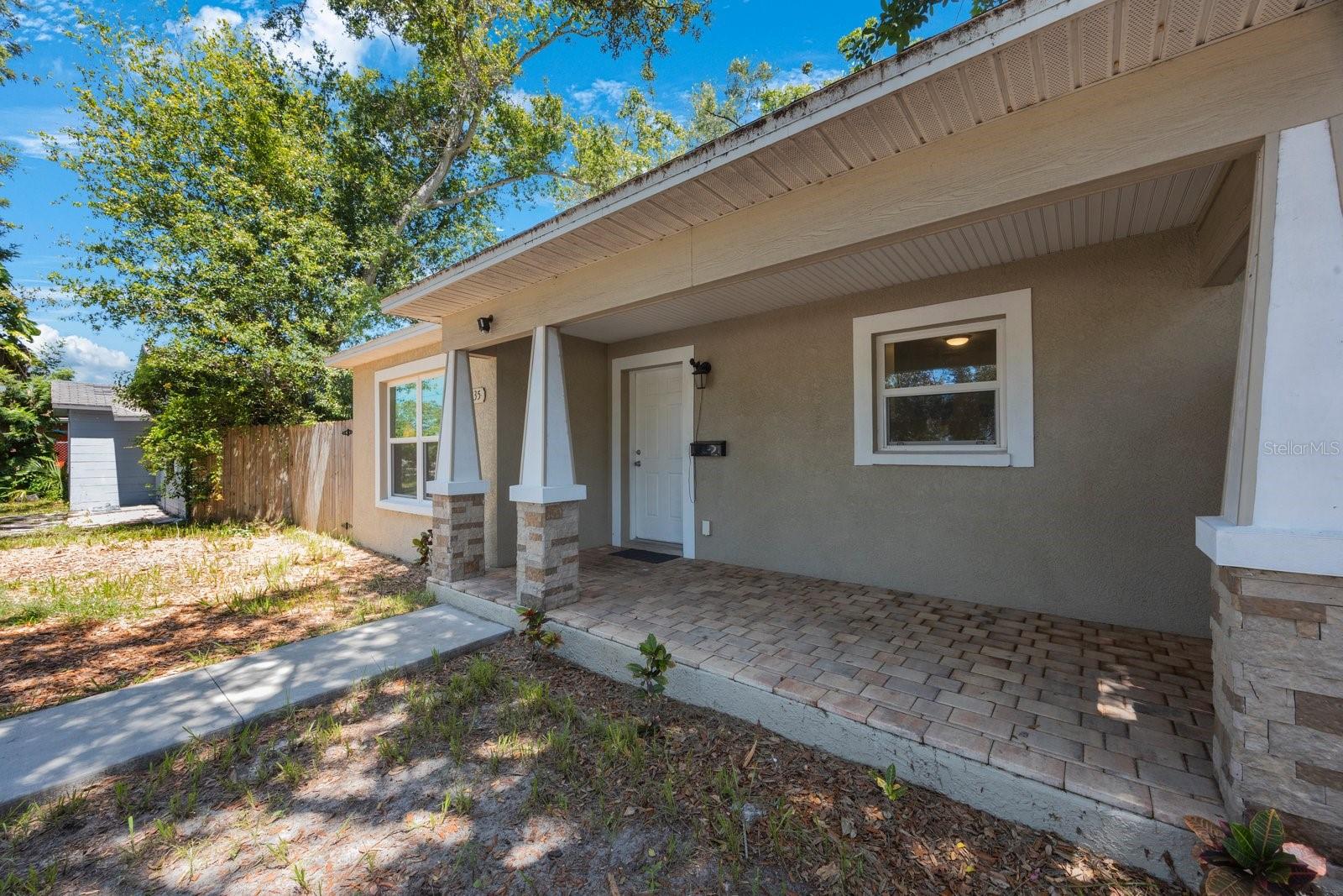 Image 4 of 37 For 3835 18th Avenue S