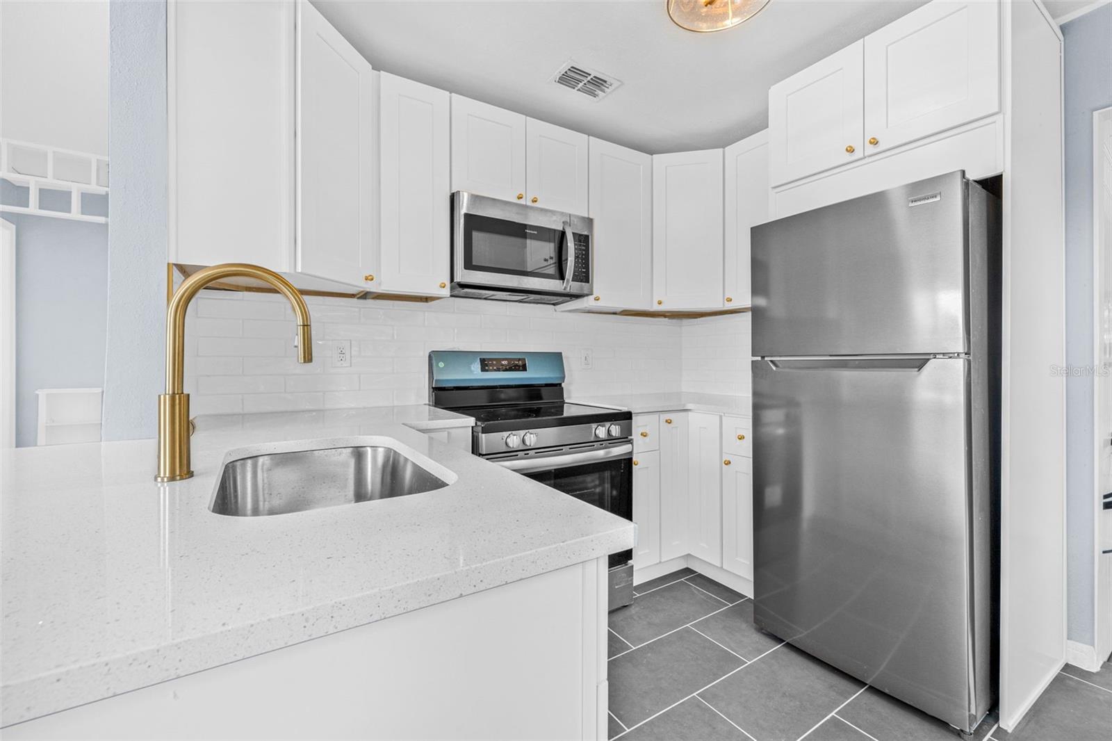 Image 13 of 25 For 4812 34th Avenue N