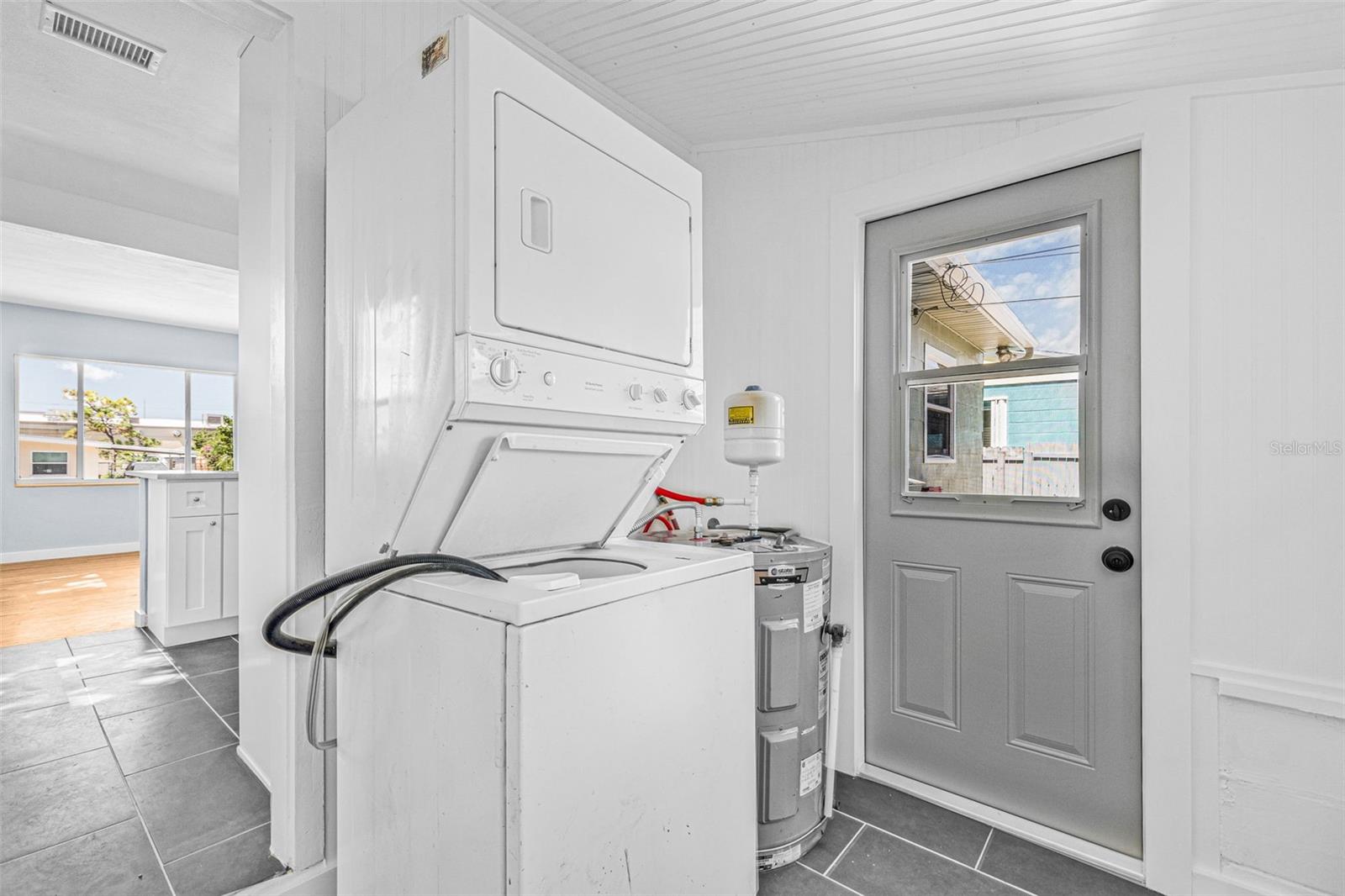 Image 19 of 25 For 4812 34th Avenue N