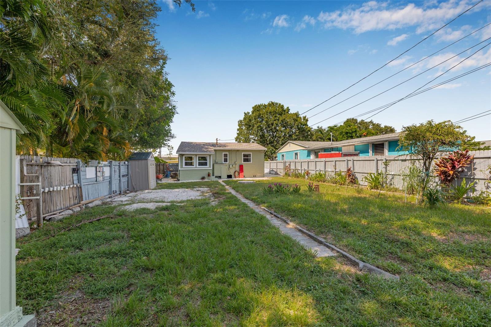 Image 21 of 25 For 4812 34th Avenue N