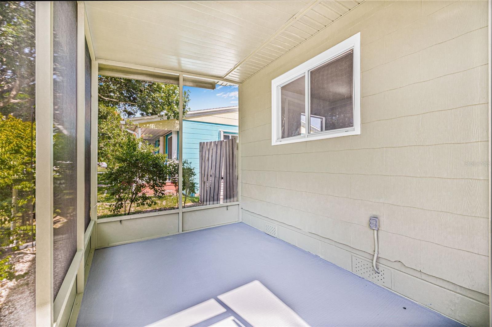Image 6 of 25 For 4812 34th Avenue N
