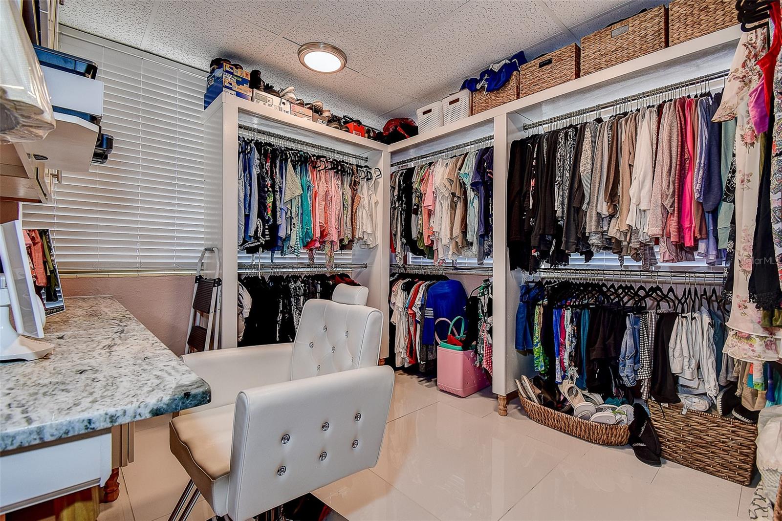 Image 15 of 61 For 725 Sunset Cove