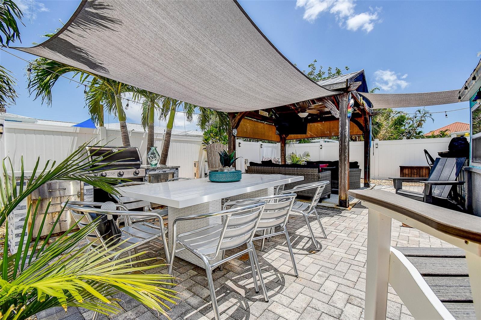 Image 20 of 61 For 725 Sunset Cove