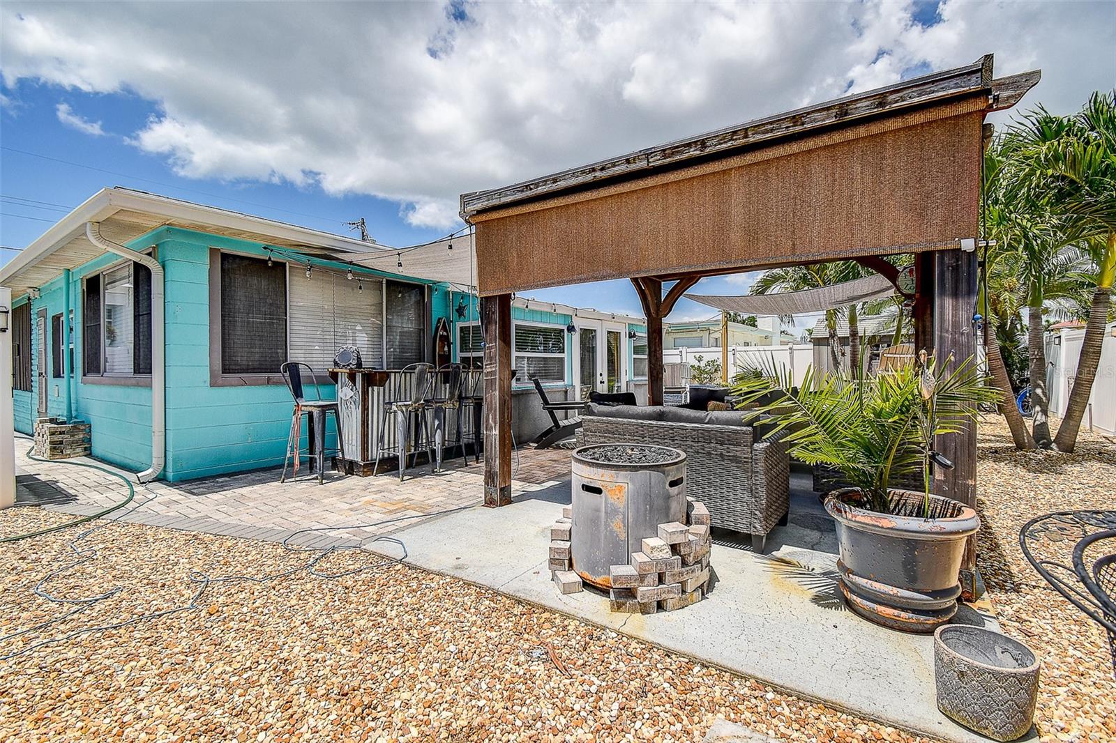 Image 22 of 61 For 725 Sunset Cove