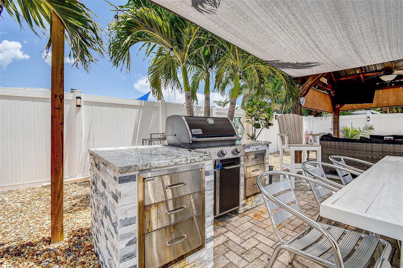 Image 23 of 61 For 725 Sunset Cove