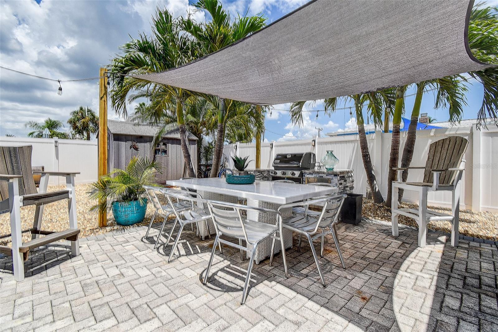 Image 28 of 61 For 725 Sunset Cove