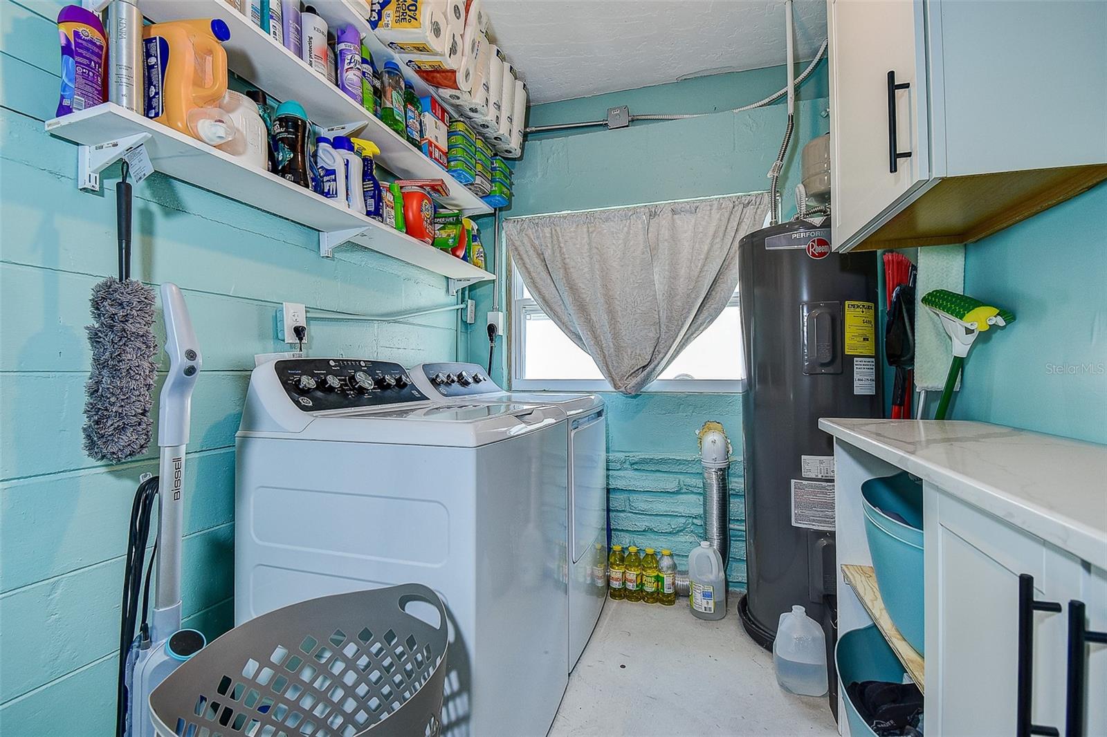 Image 30 of 61 For 725 Sunset Cove