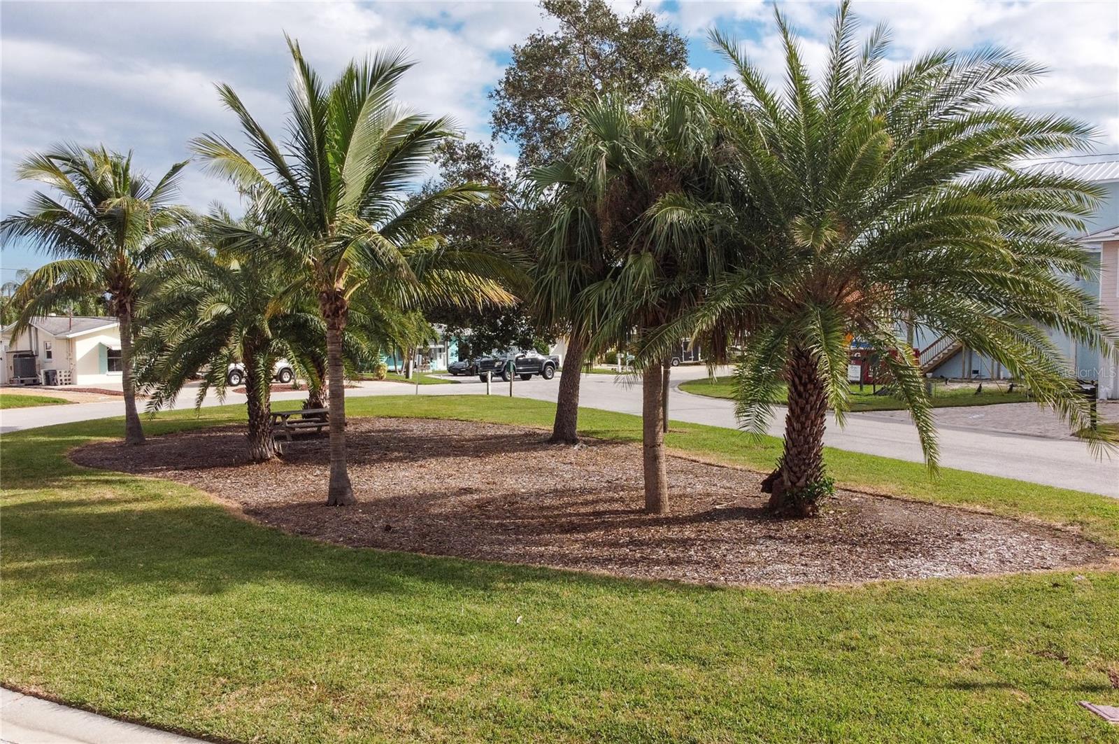 Image 34 of 61 For 725 Sunset Cove