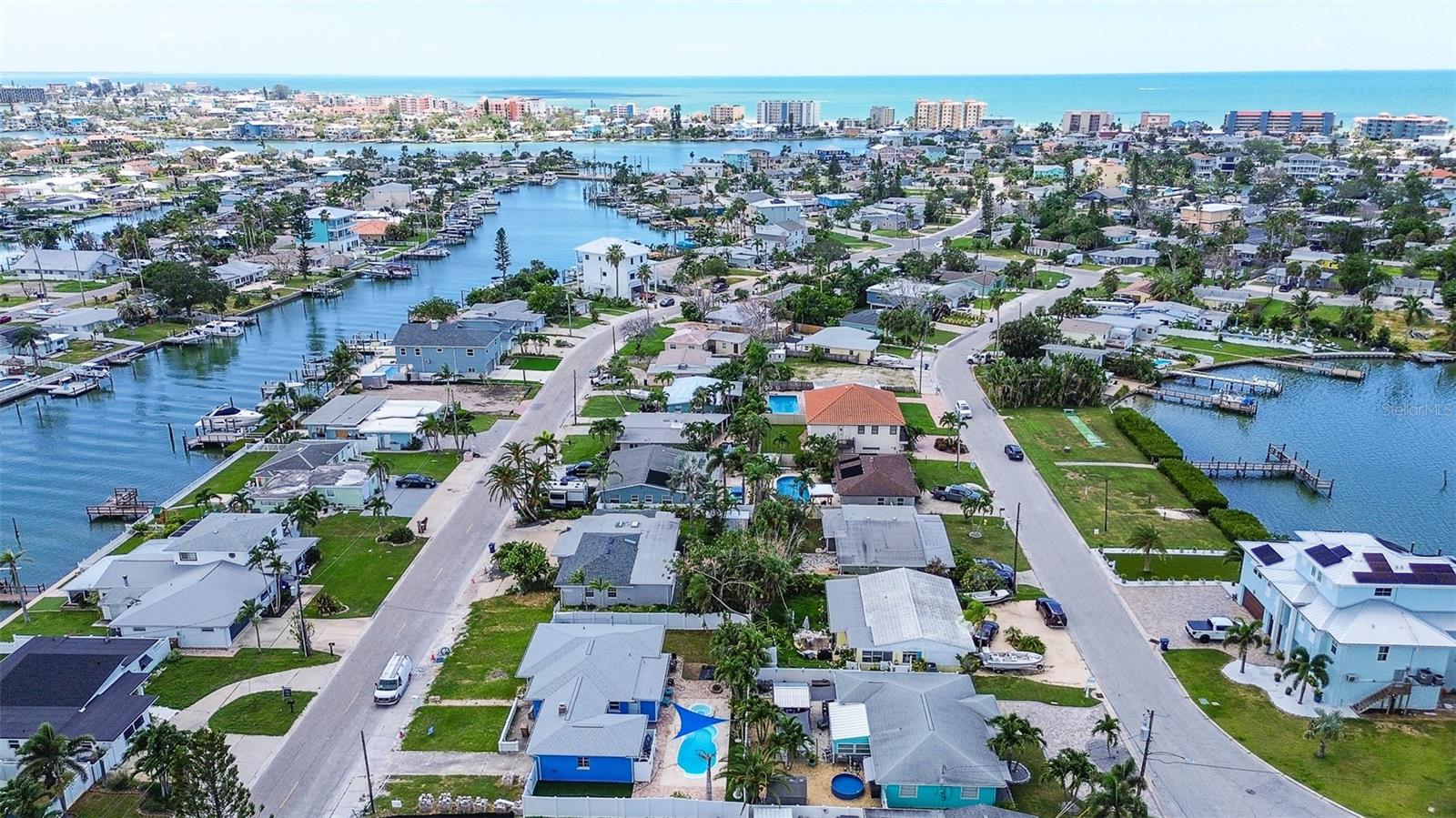 Image 39 of 61 For 725 Sunset Cove