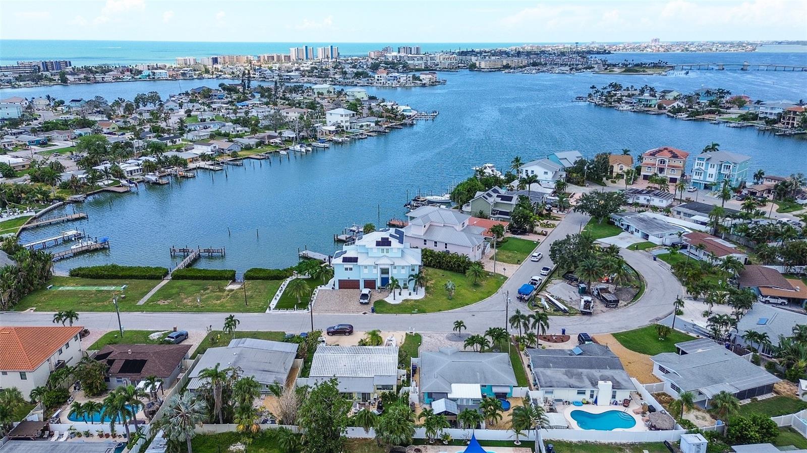 Image 42 of 61 For 725 Sunset Cove