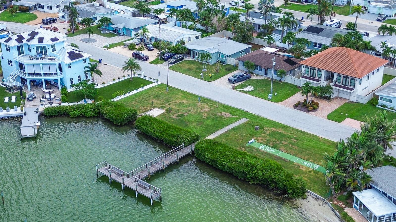 Image 46 of 61 For 725 Sunset Cove