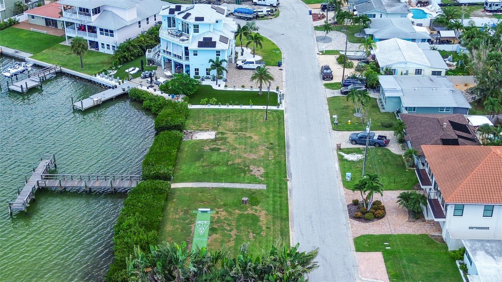 Image 50 of 61 For 725 Sunset Cove