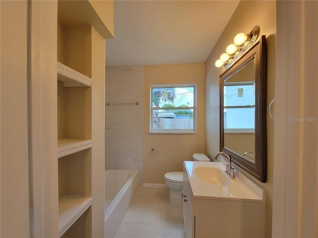 Image 10 of 17 For 6267 Hampton Drive N