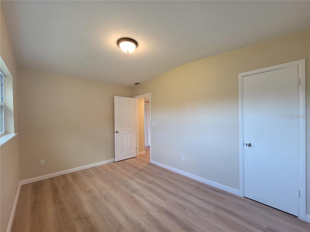 Image 12 of 17 For 6267 Hampton Drive N