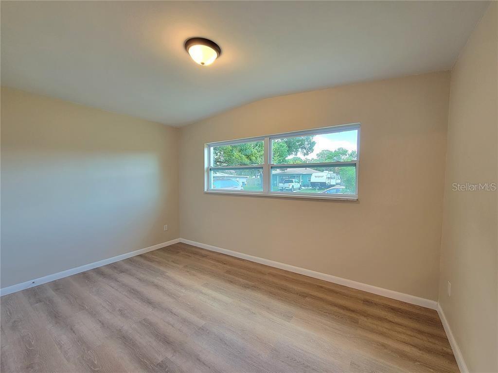 Image 13 of 17 For 6267 Hampton Drive N