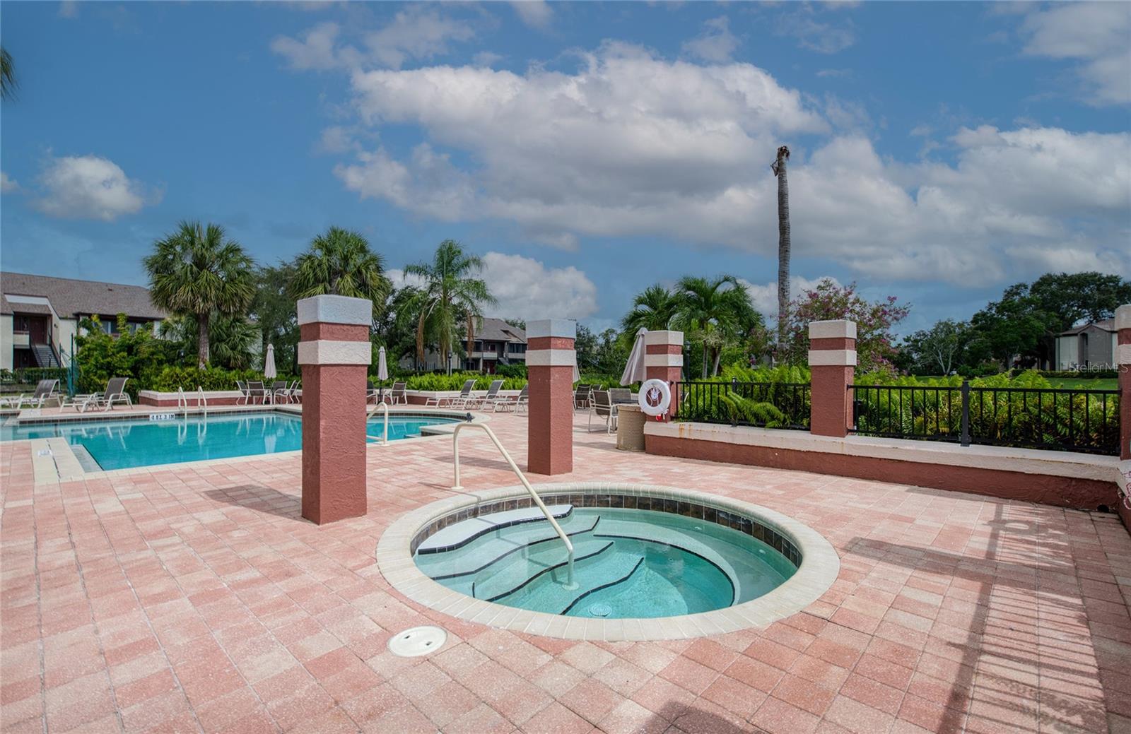 Listing photo id 21 for 10265 Gandy Boulevard N 1103