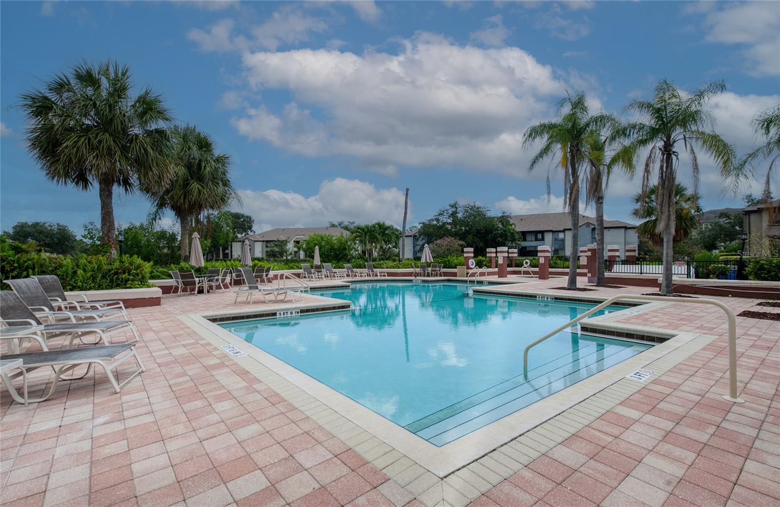 Listing photo id 25 for 10265 Gandy Boulevard N 1103