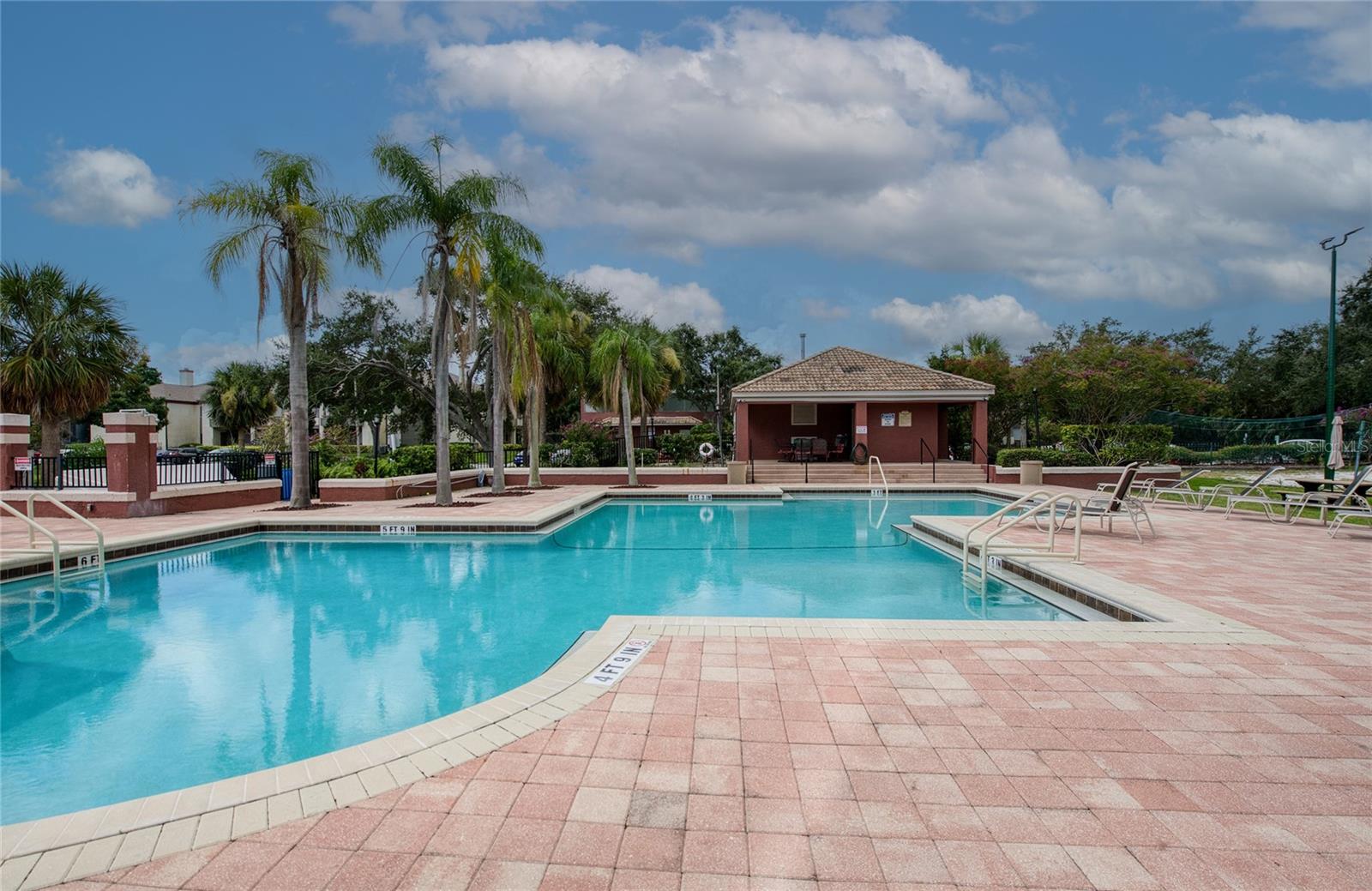 Listing photo id 26 for 10265 Gandy Boulevard N 1103