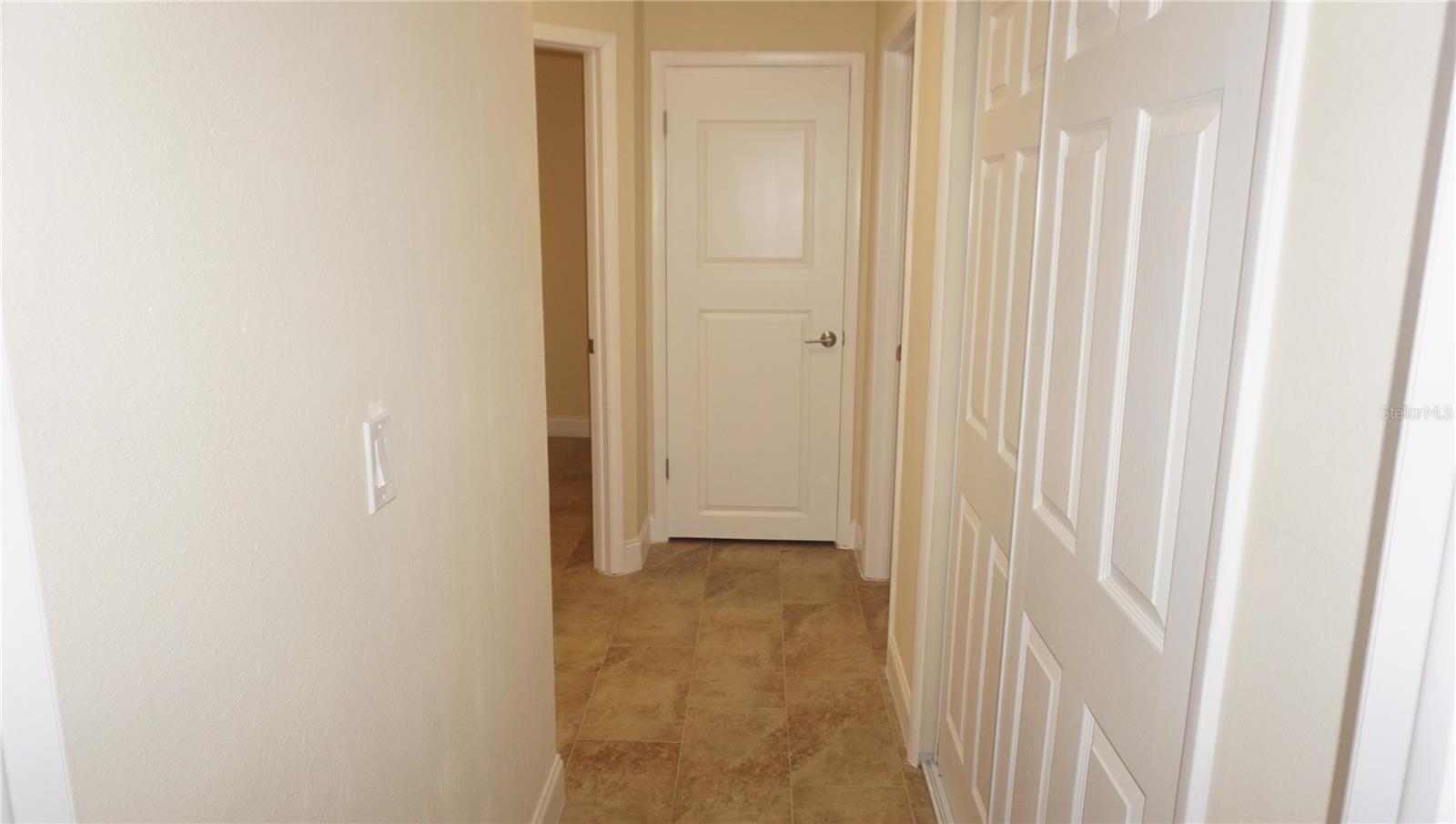 Image 6 of 26 For 210 Foxwood Drive