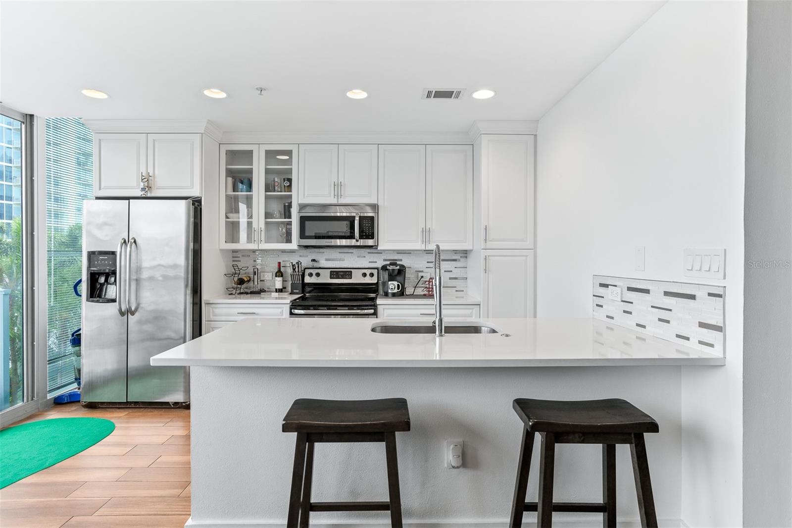 Image 14 of 64 For 777 Ashley Drive 1009
