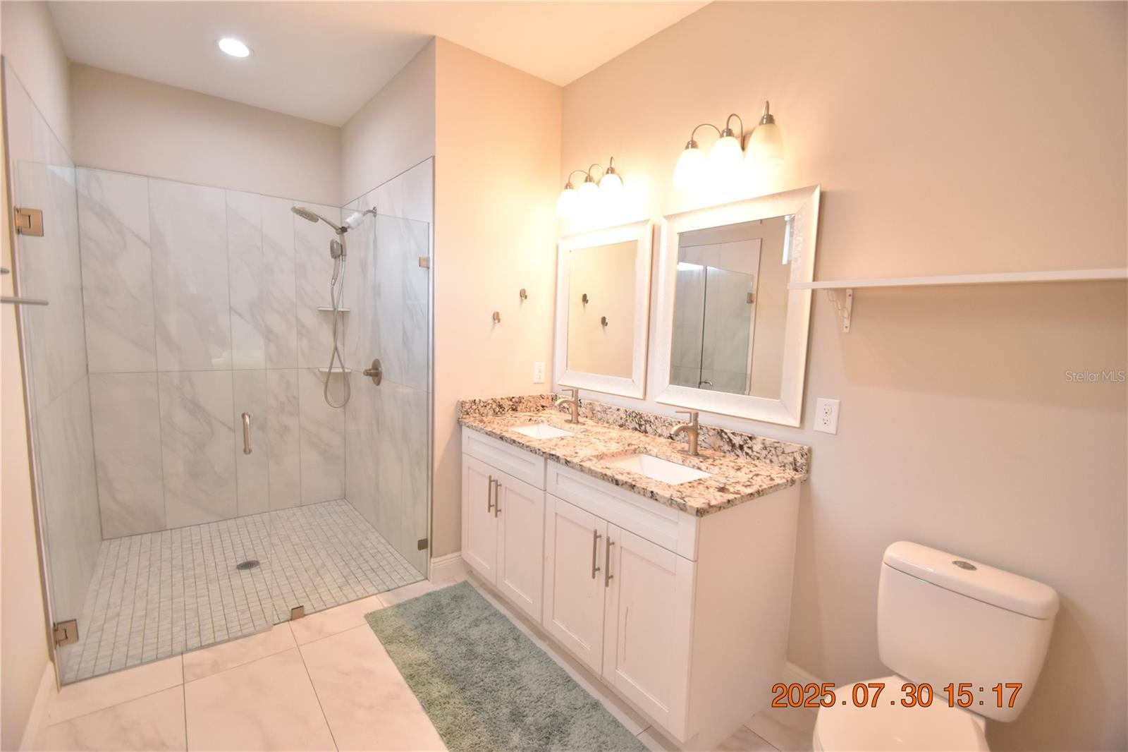 Image 28 of 46 For 4101 Comanche Avenue 1-2