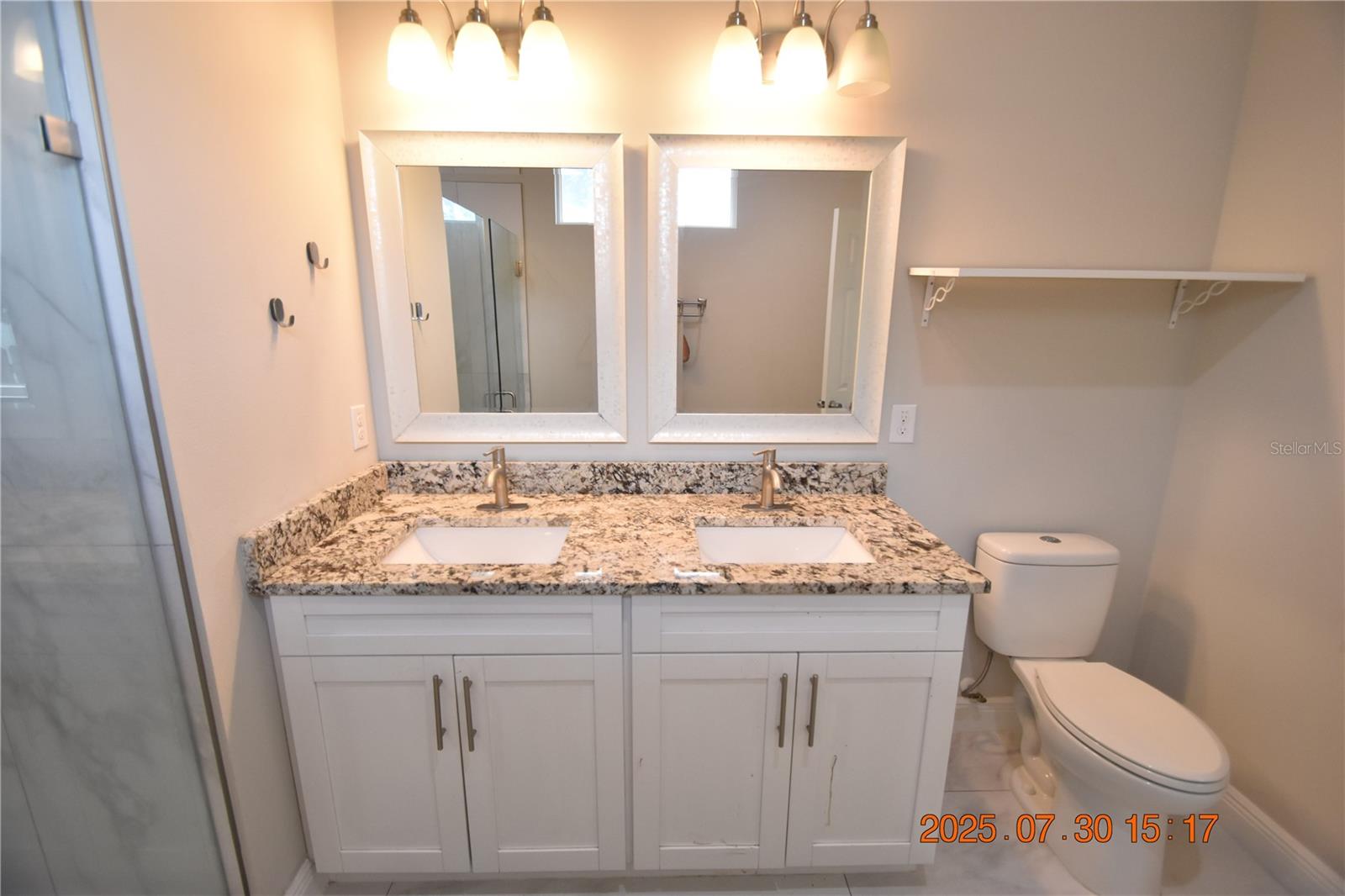 Image 29 of 46 For 4101 Comanche Avenue 1-2