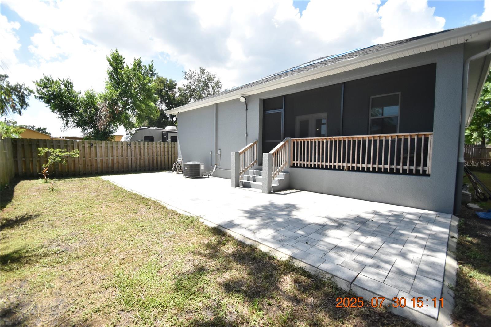 Image 7 of 46 For 4101 Comanche Avenue 1-2