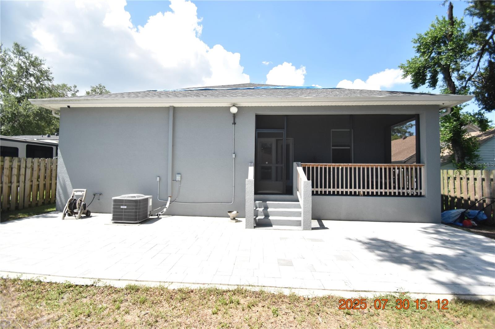 Image 8 of 46 For 4101 Comanche Avenue 1-2