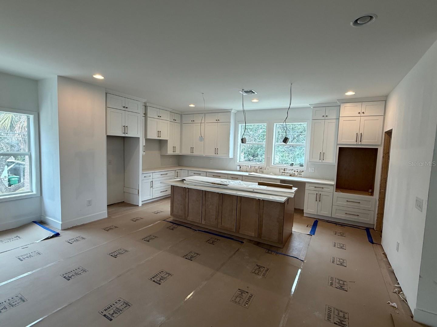 Image 4 of 31 For 1206 Lemon Street 3