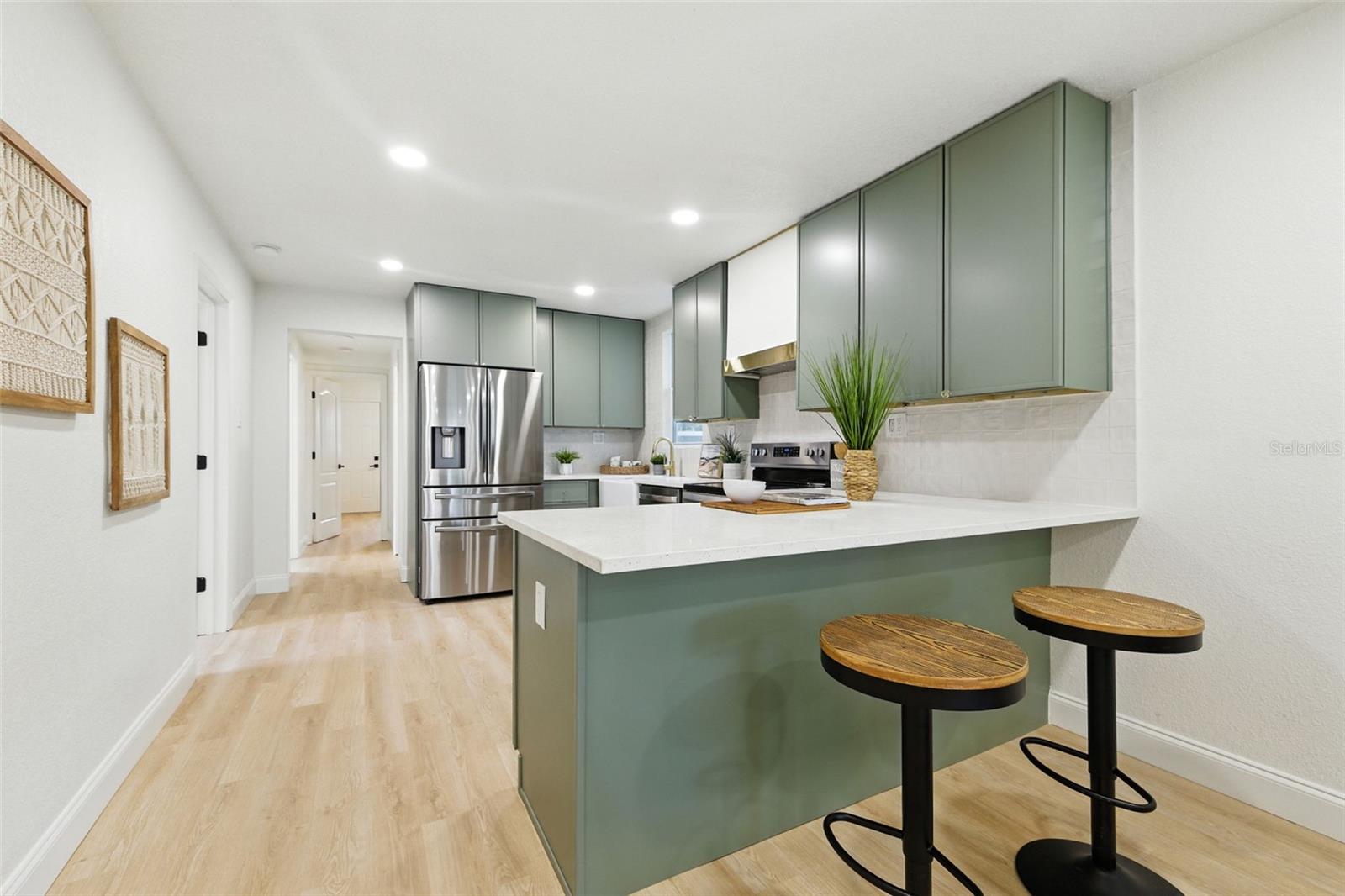 Image 11 of 37 For 4620 2nd Avenue N