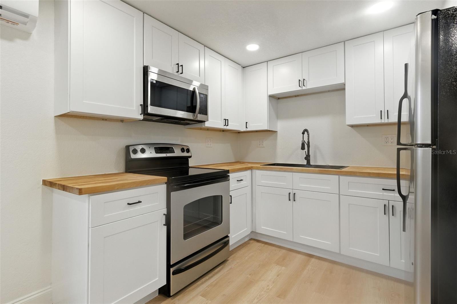 Image 29 of 37 For 4620 2nd Avenue N