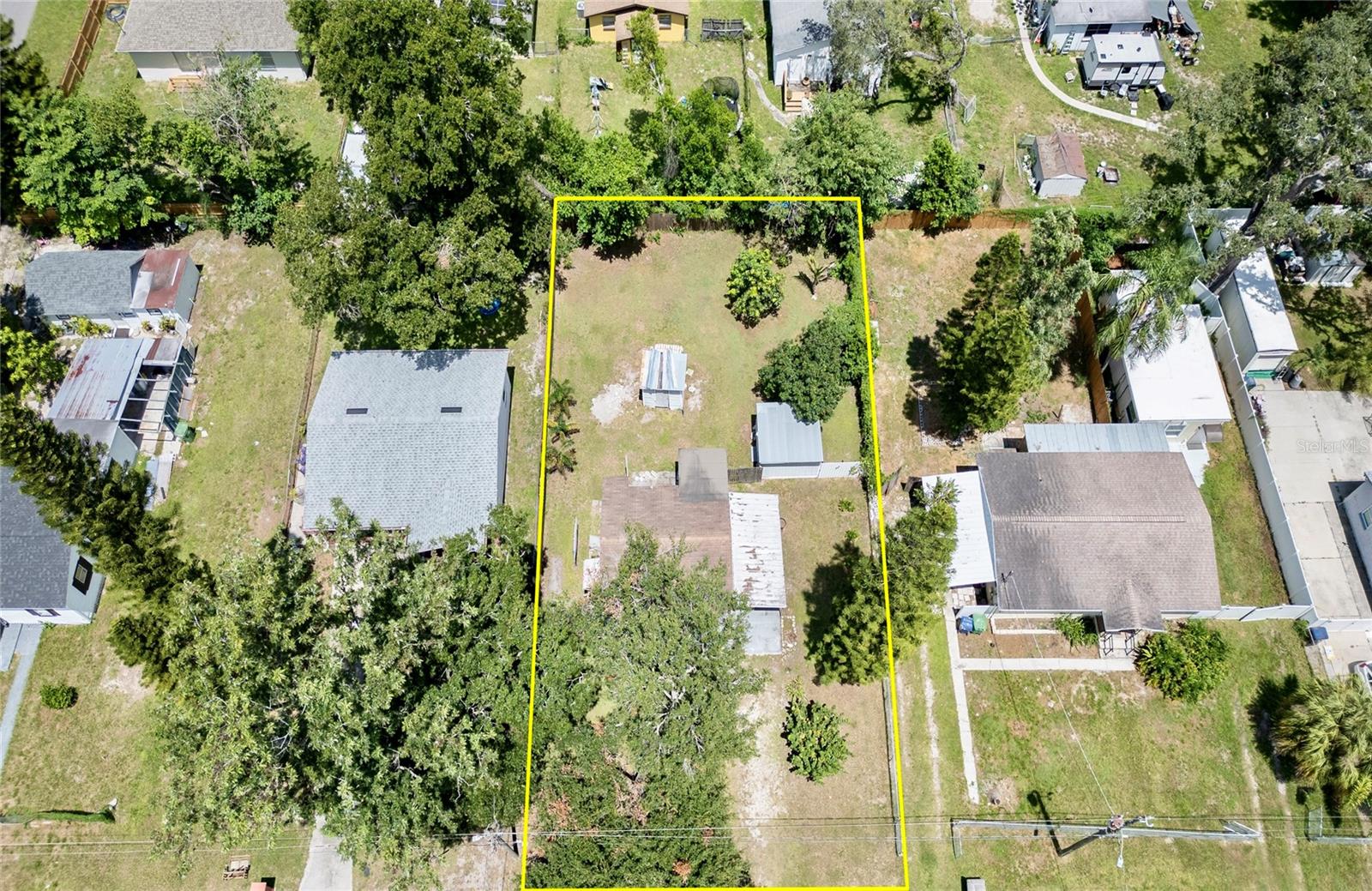 Image 6 of 37 For 1806 E Poinsettia Ave