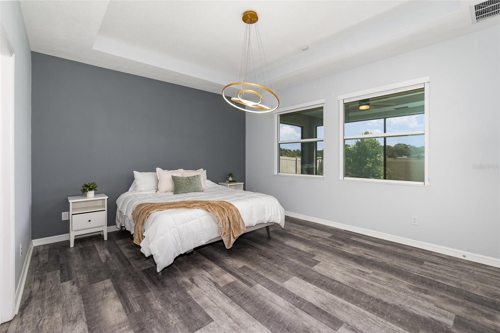 Image 11 of 45 For 1807 Westerham Avenue