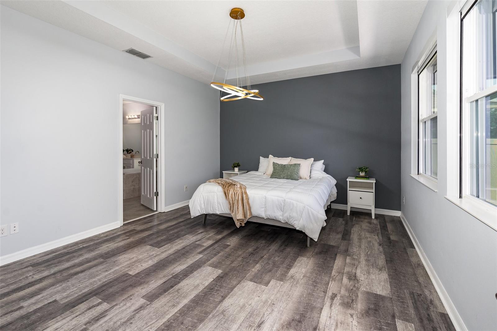 Image 12 of 45 For 1807 Westerham Avenue