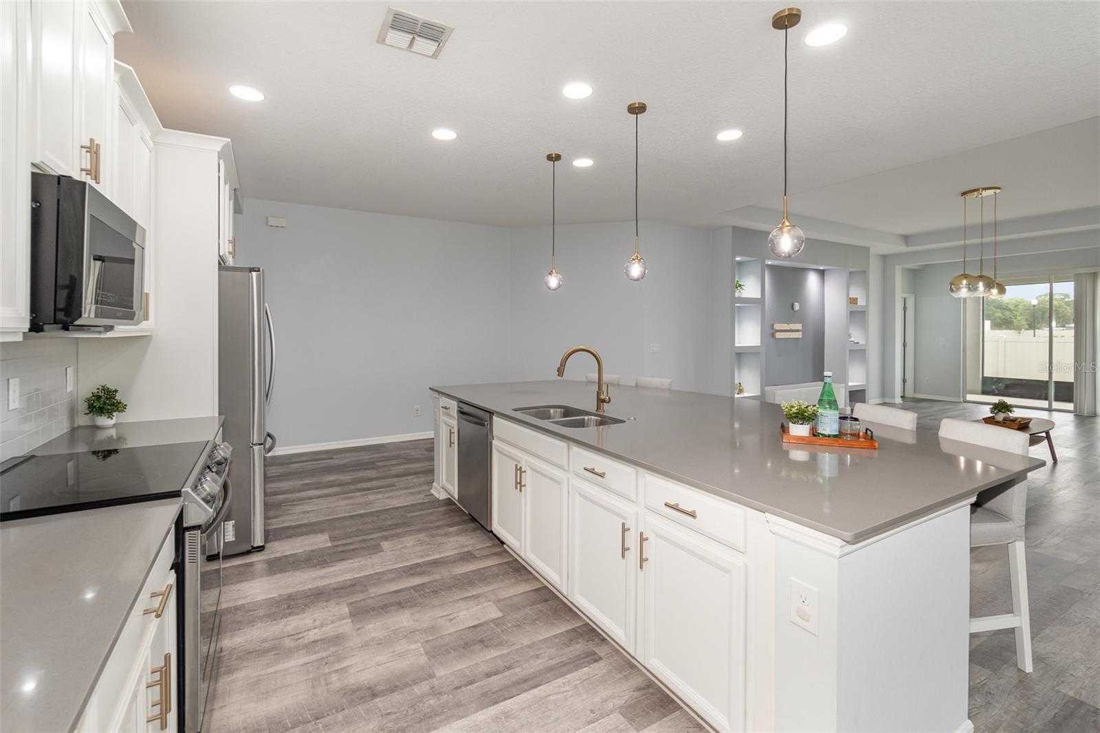 Image 7 of 45 For 1807 Westerham Avenue