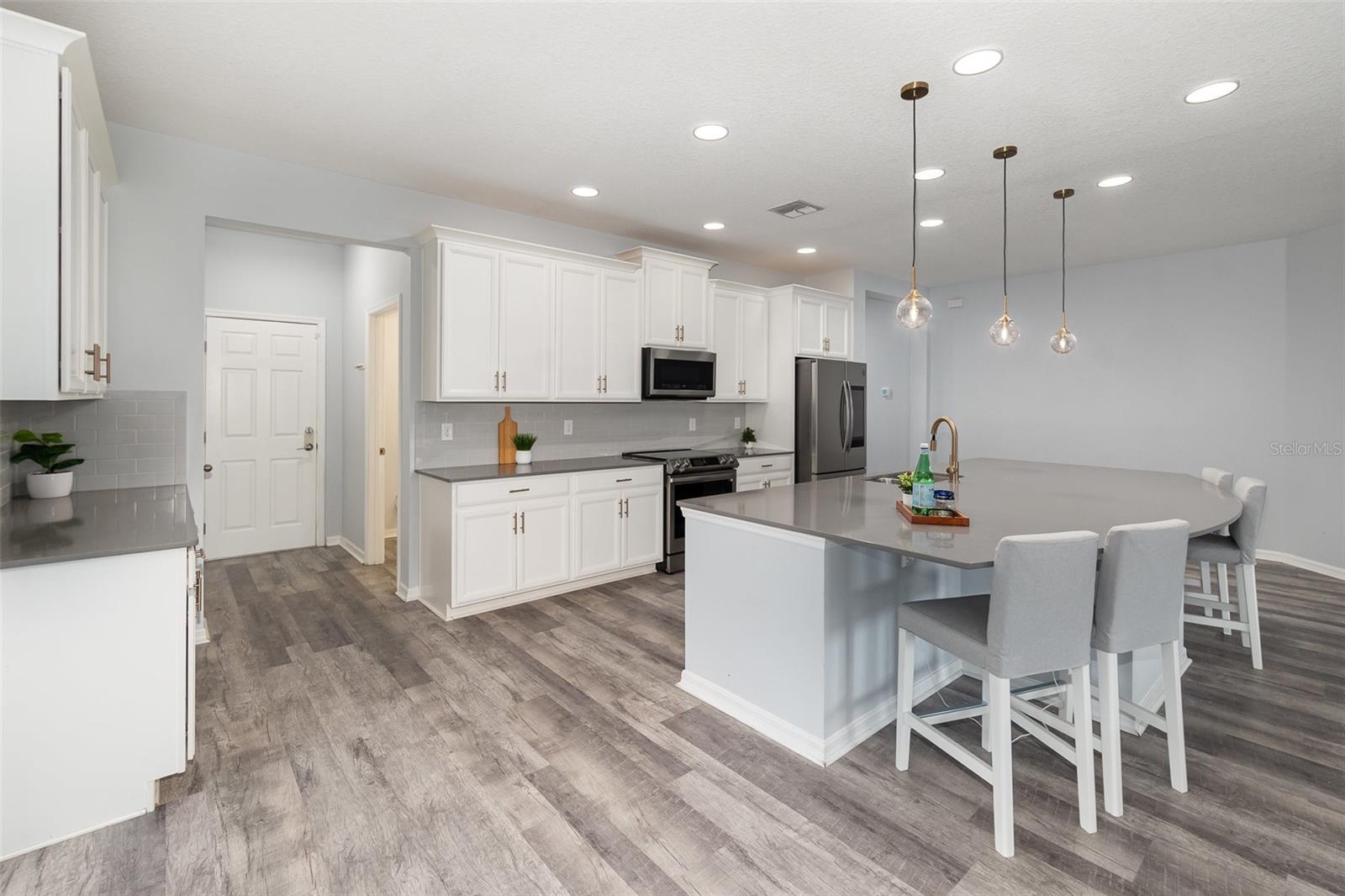 Image 8 of 45 For 1807 Westerham Avenue