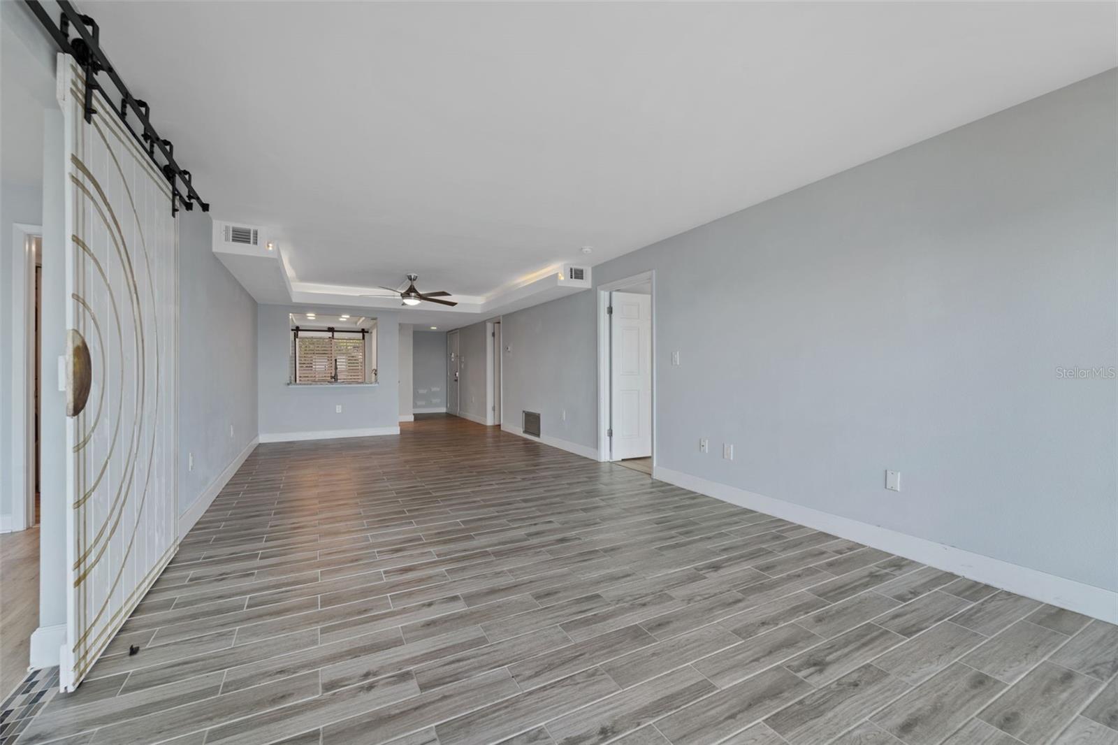 Image 21 of 64 For 7540 Sunshine Skyway Lane S 121