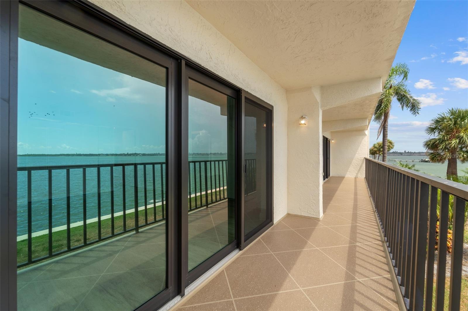 Image 27 of 64 For 7540 Sunshine Skyway Lane S 121